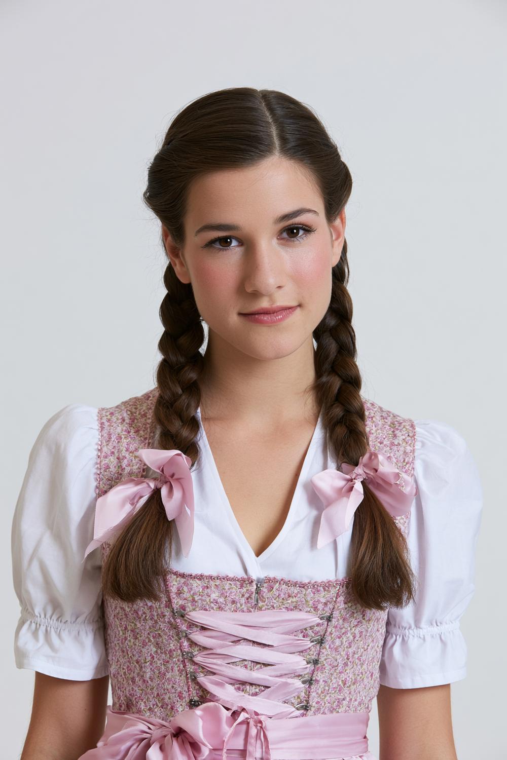 Zarte Schleifen im Haar