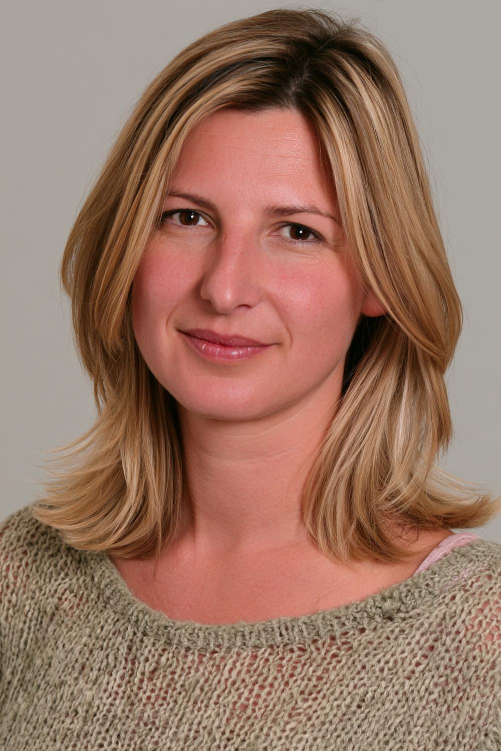 Blonde Strähnchen mit Stufenschnitt