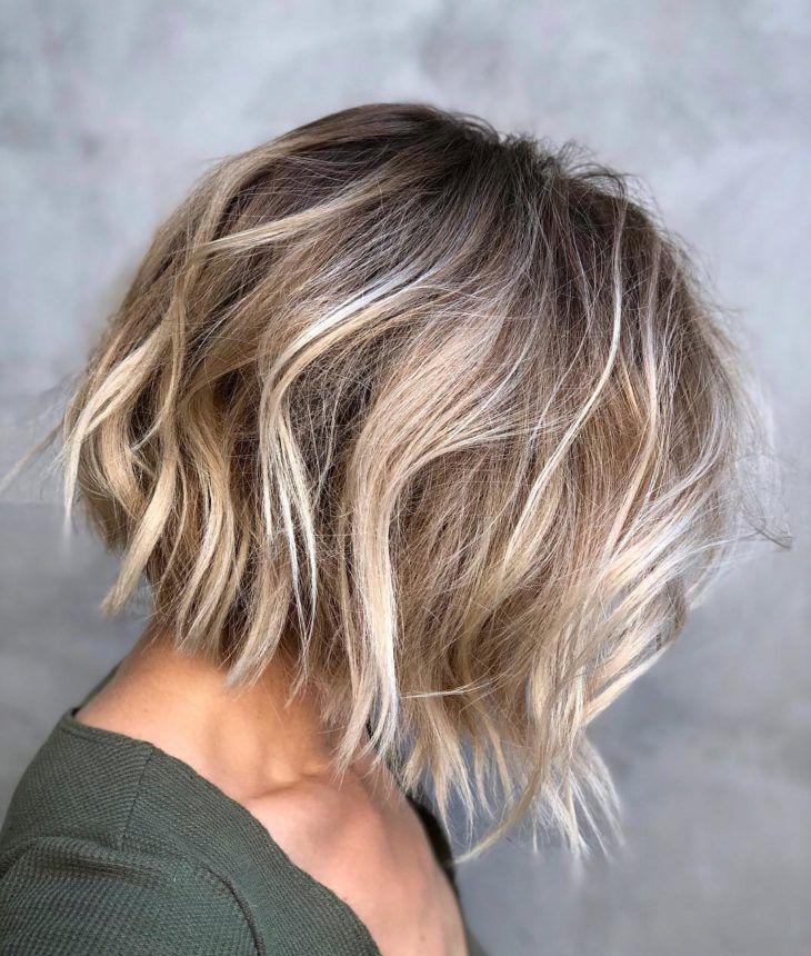 Blonder Bob mit Balayage Effekt