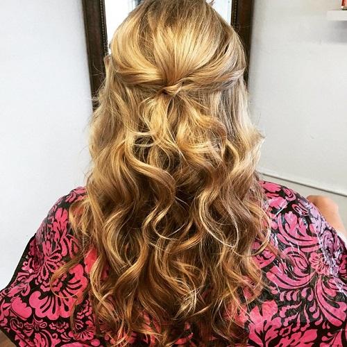 Locken mit Pferdeschwanz
