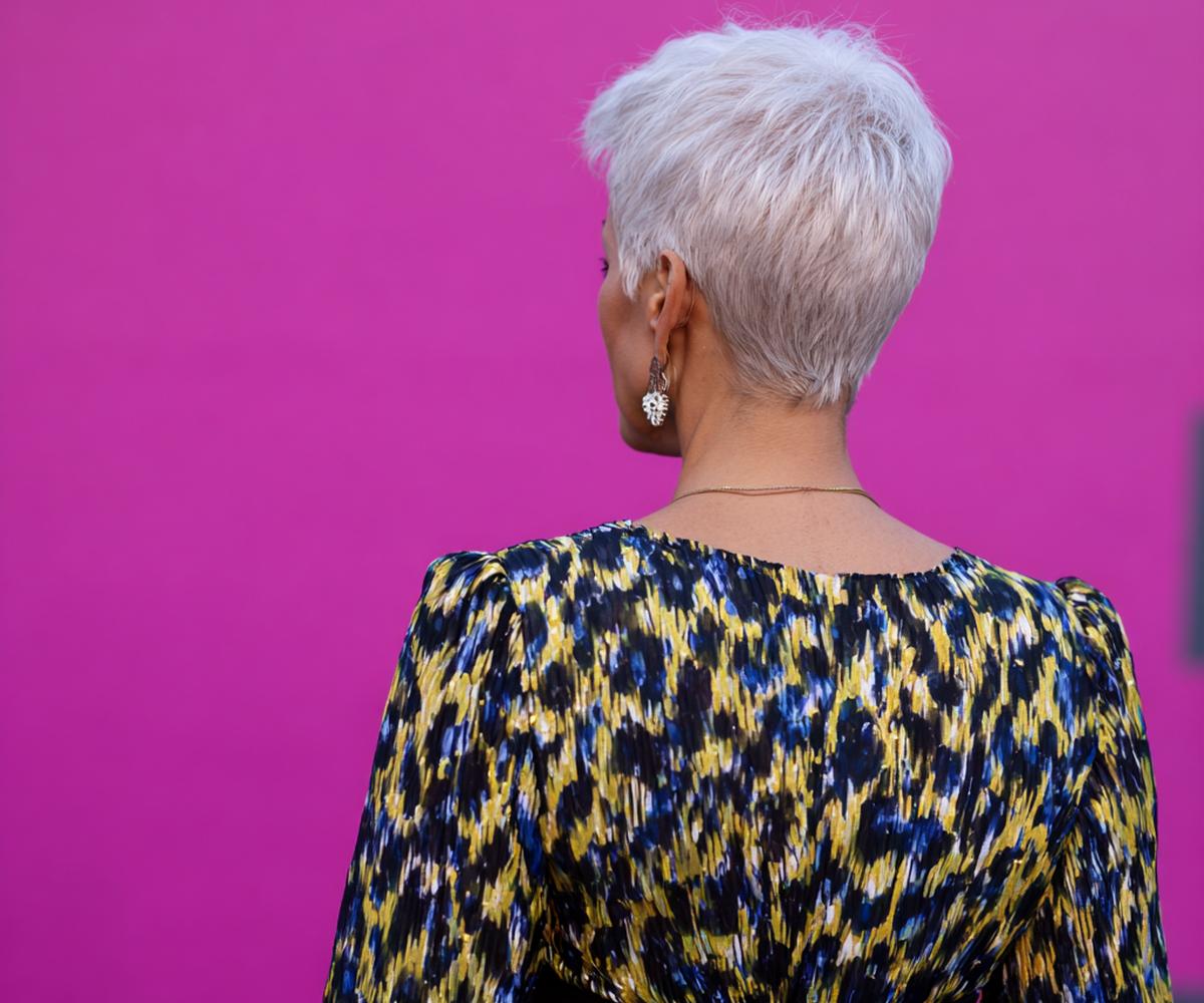 Kurzer Wei&szlig;er Pixie