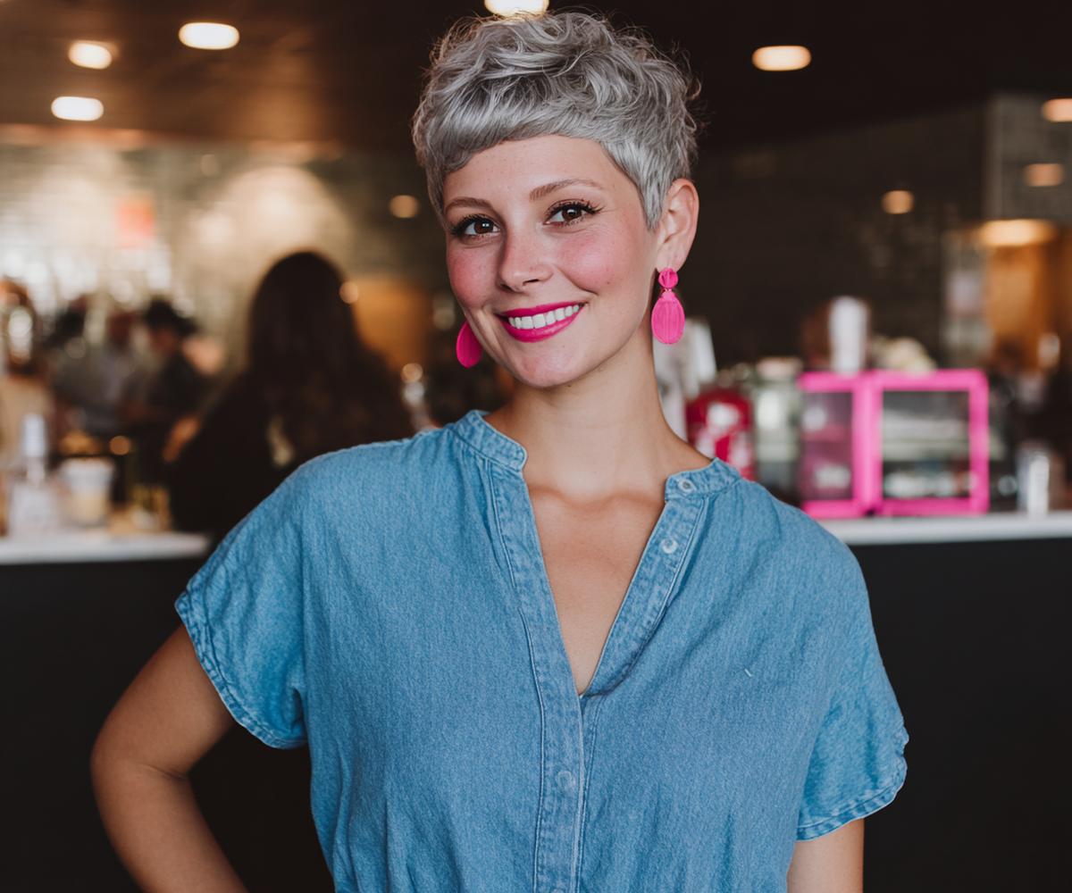 Grauer Pixie Mit Micropony