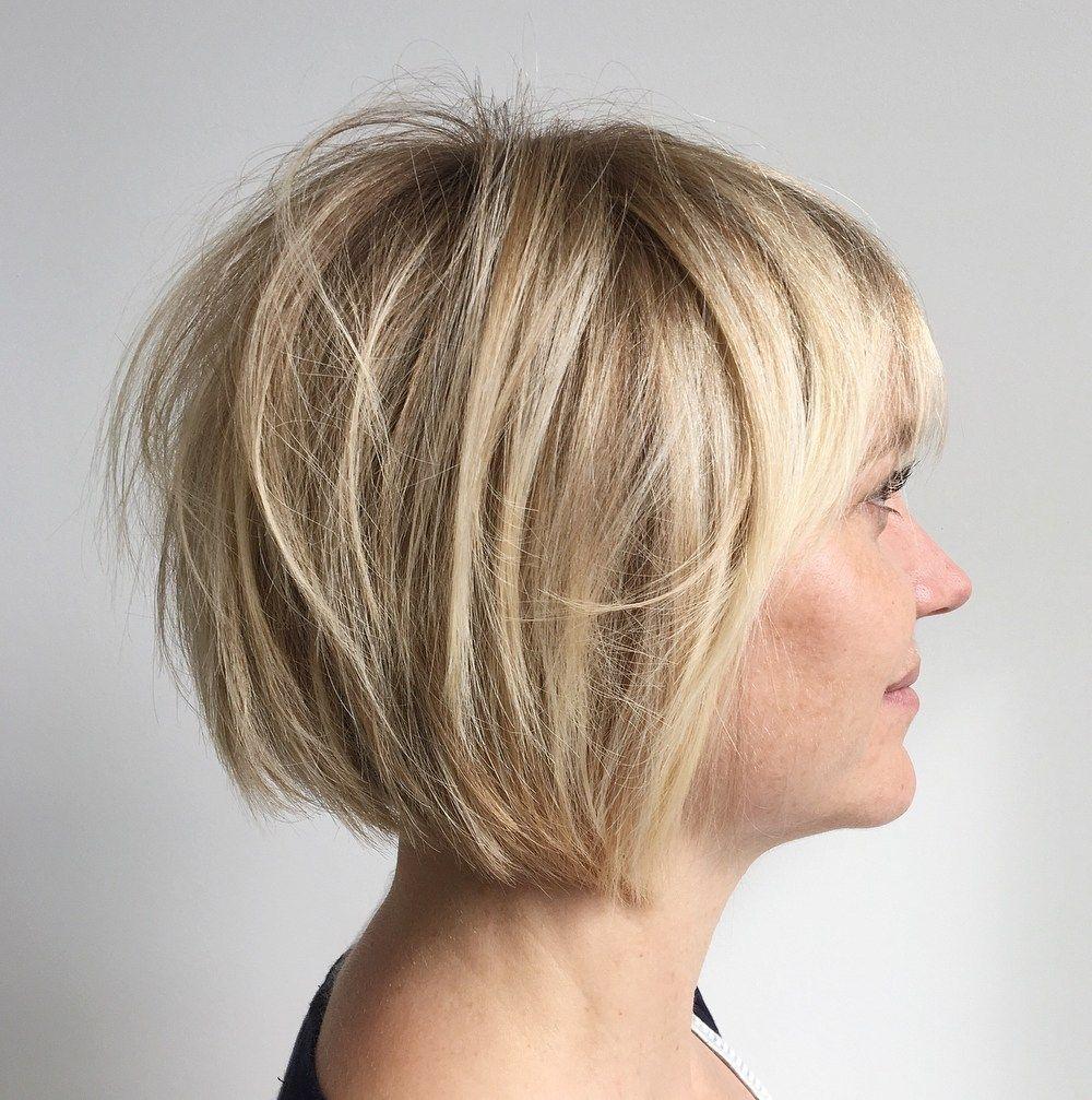 Kurzer blonder Bob feines Haar