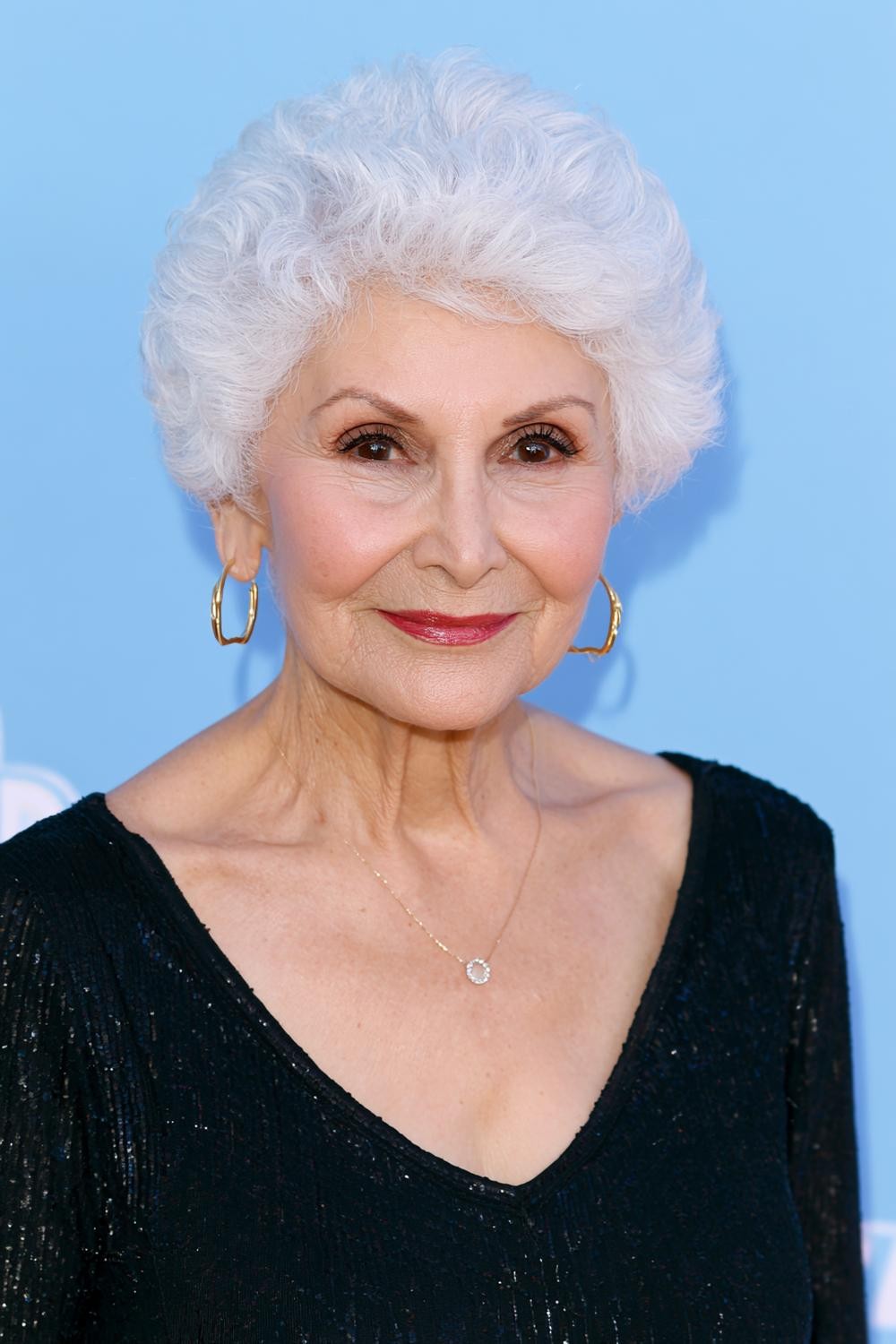 Voluminöse Locken-Frisur