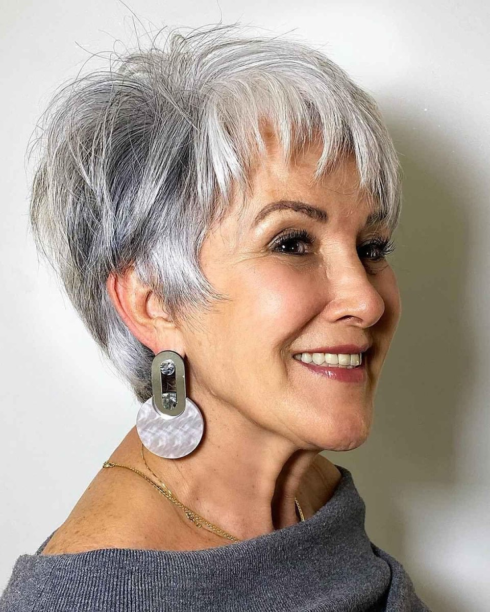 Pixie Cut mit Pony über 50