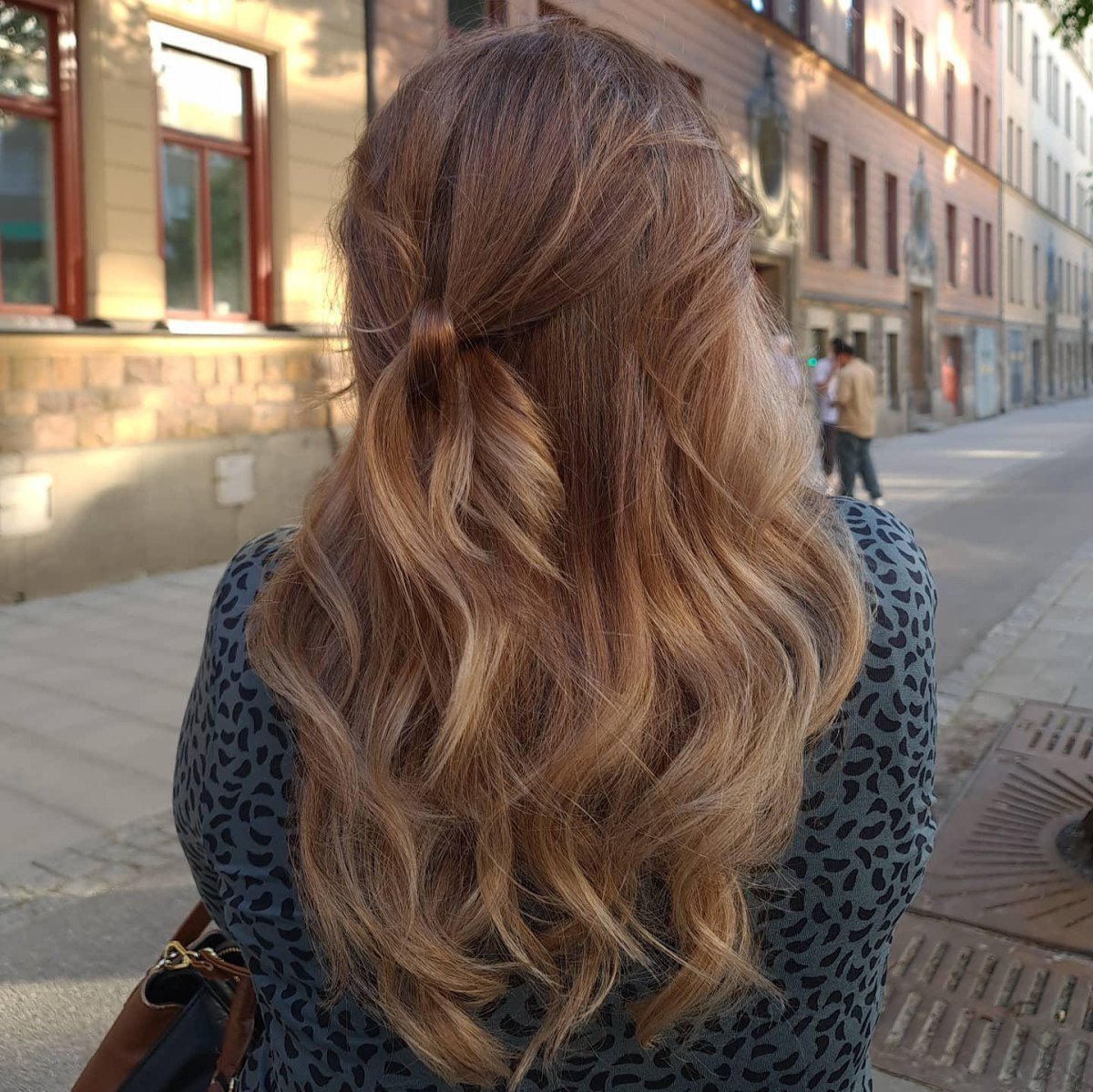 Alltagsfrisur mit Locken