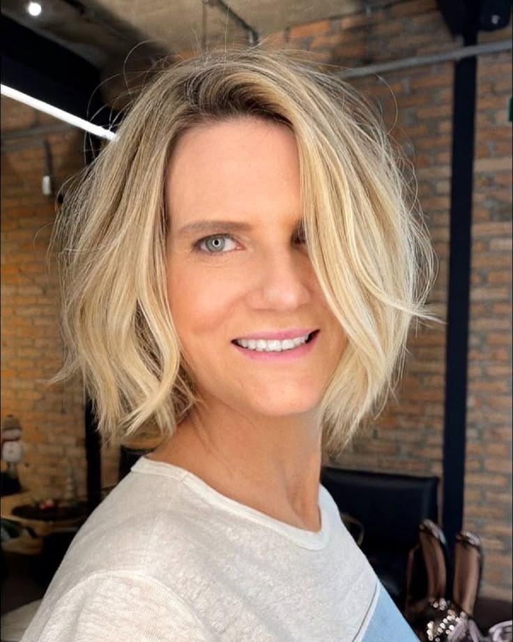 Voluminöser Bob feines Haar